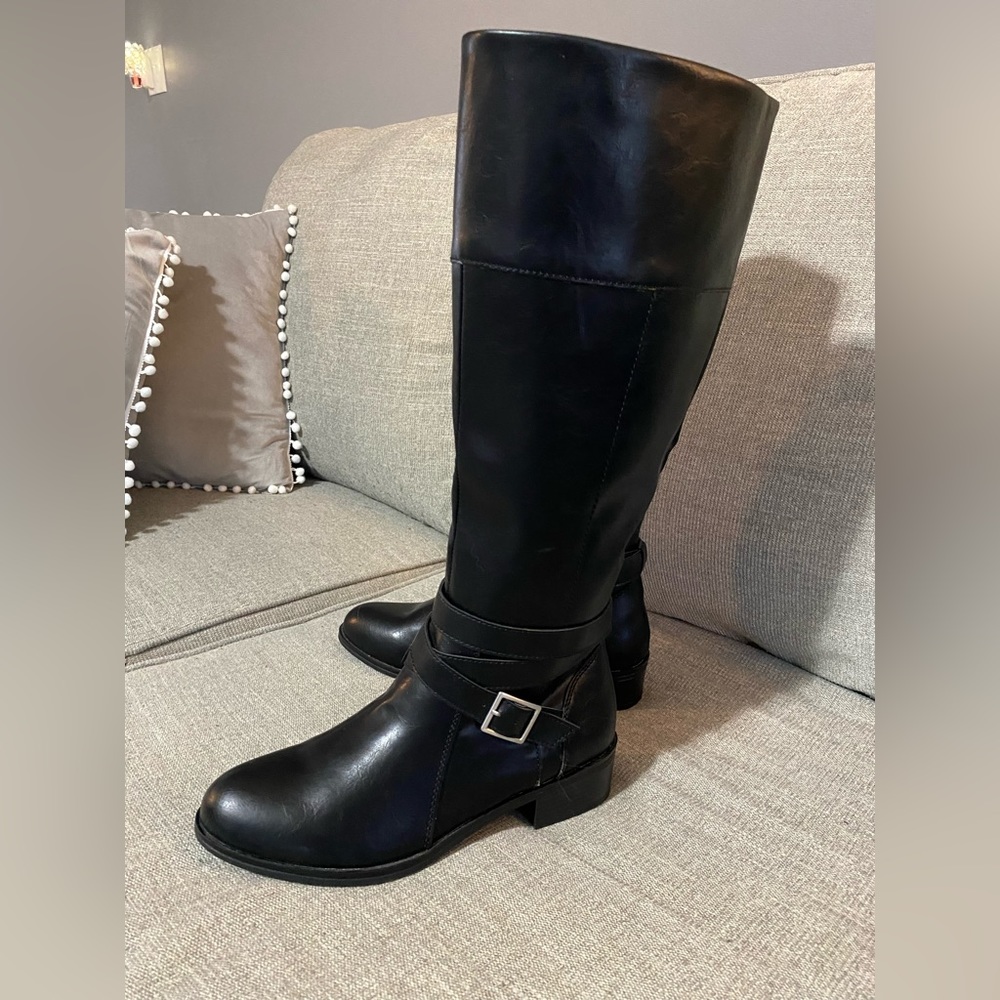 Black boots, NWOT